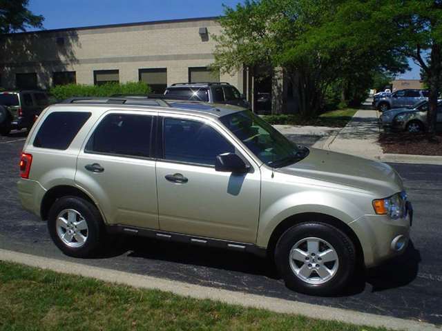 2011 Ford Escape XLT 4dr SUV